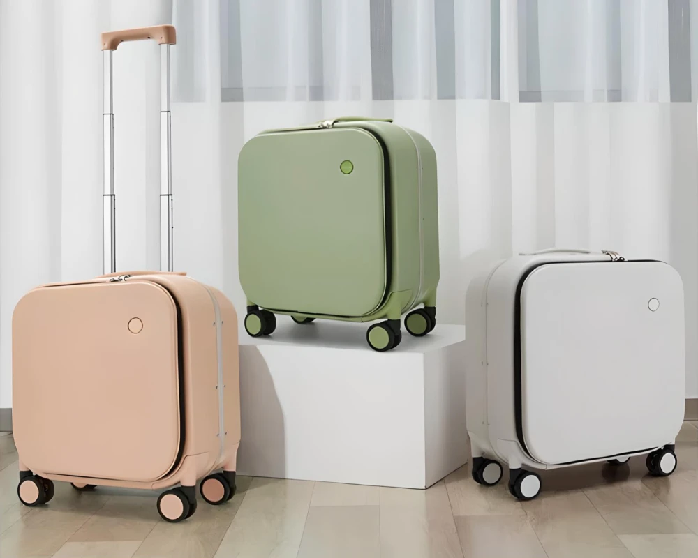 carry on soft luggage with wheels